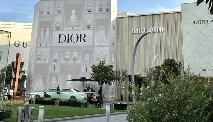 Indulge in a Stylish Adventure: Your Ultimate Guide to the Designer Outlet Roermond