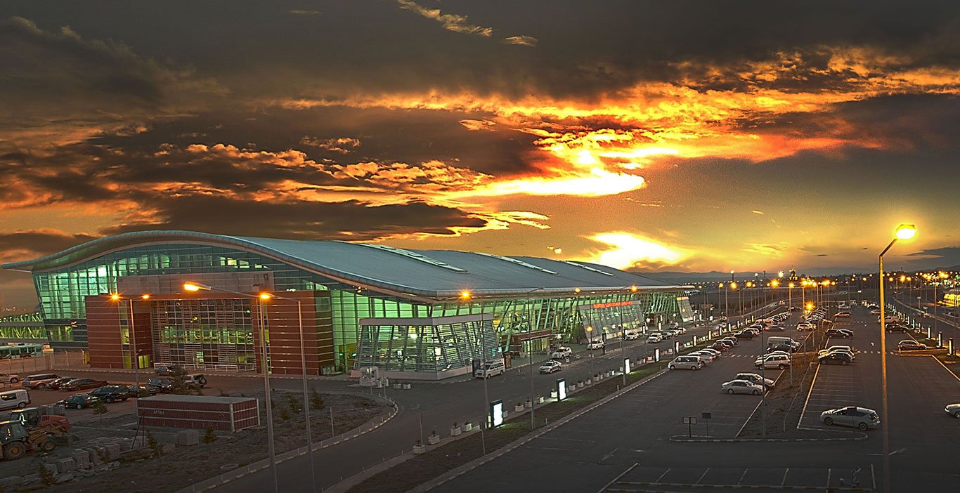 <span>📅 Day 1 </span>Arrival in Tbilisi 🏙️