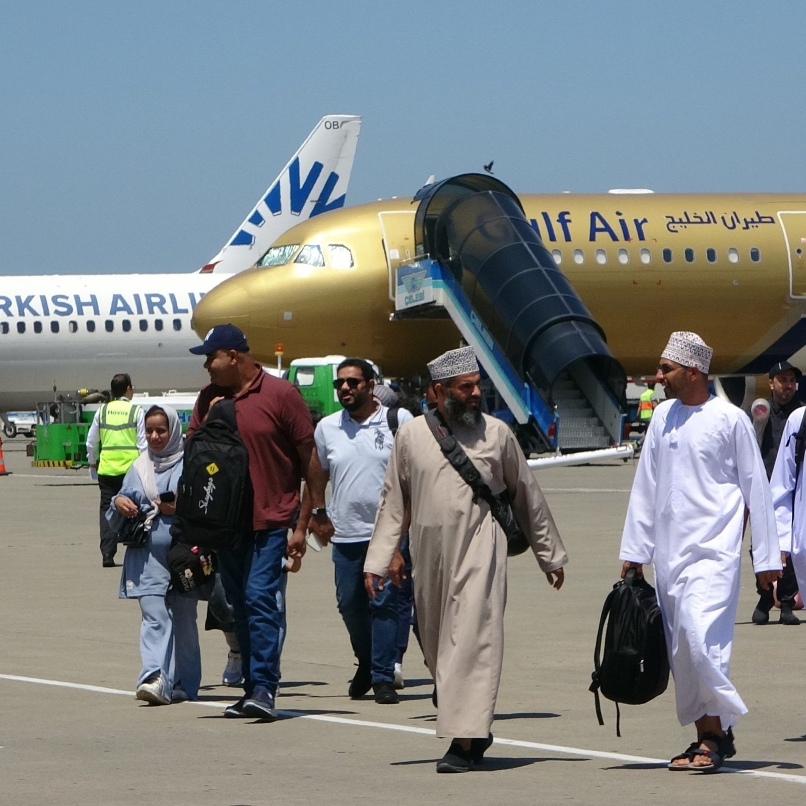 <span>📅 اليوم الأول</span> الوصول إلى طرابزون 🛬