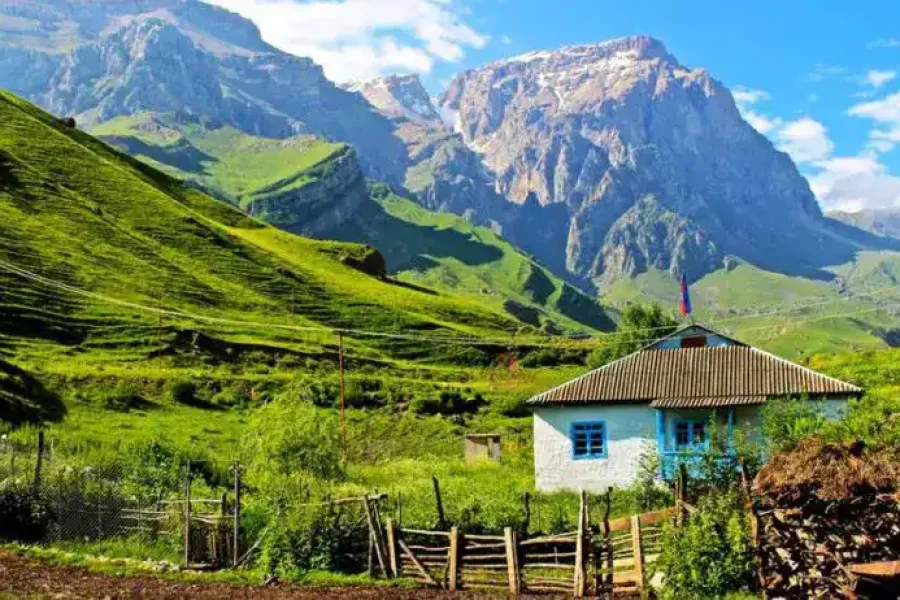 🇦🇿 A Classic Panoramic Package to Azerbaijan – 7 Days, 6 Nights 🌄🕌
