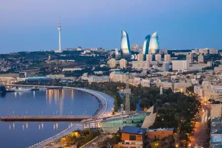 🇦🇿 برنامج سياحي إلى أذربيجان – 7 أيام و6 ليالٍ ✨