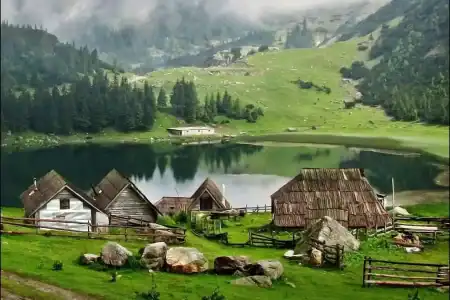🇧🇦 برنامج سياحي إلى البوسنة – 5 أيام و 4 ليالي: سراييفو وموستار والجبال الأولمبية 🏔️🕌