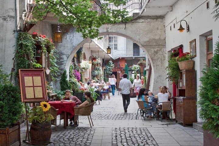 <span>🕑 02:00 PM</span> Kazimierz (Jewish Quarter) Tour