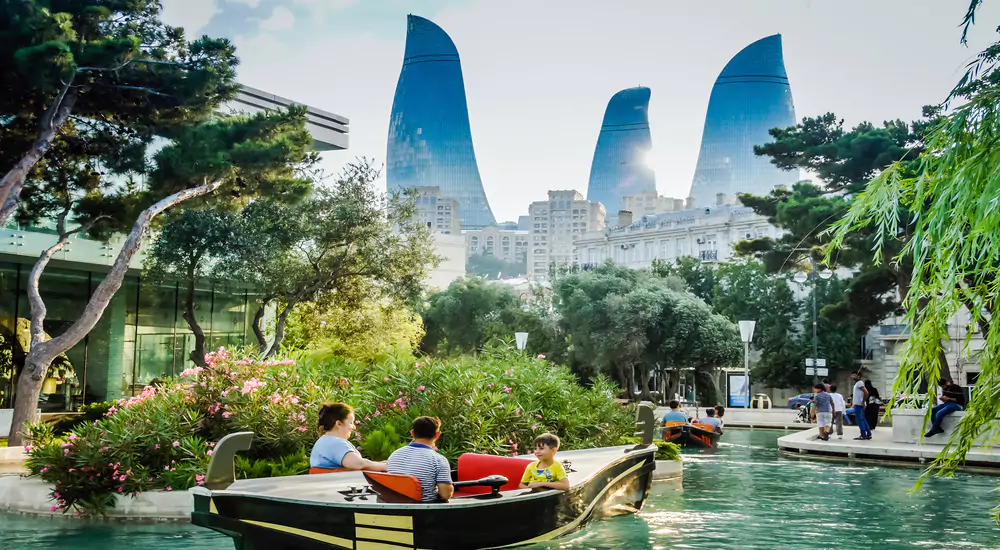 <span>🏙️ Day 2 </span>Full Baku City Tour